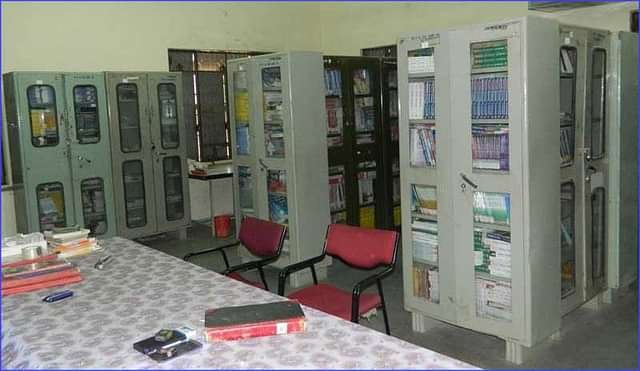 Shri_Vaishnav_College_of_Commerce